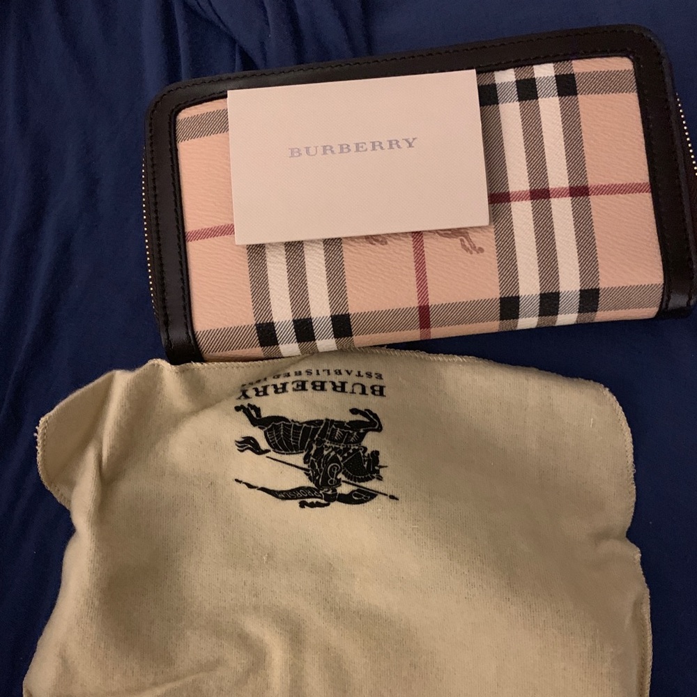 Burberry wallet